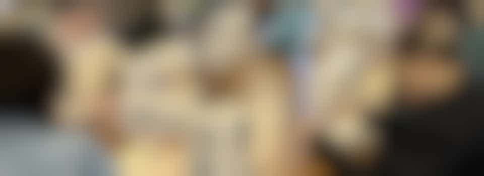 Volunteers for sewing and textile activities - support for mental health.