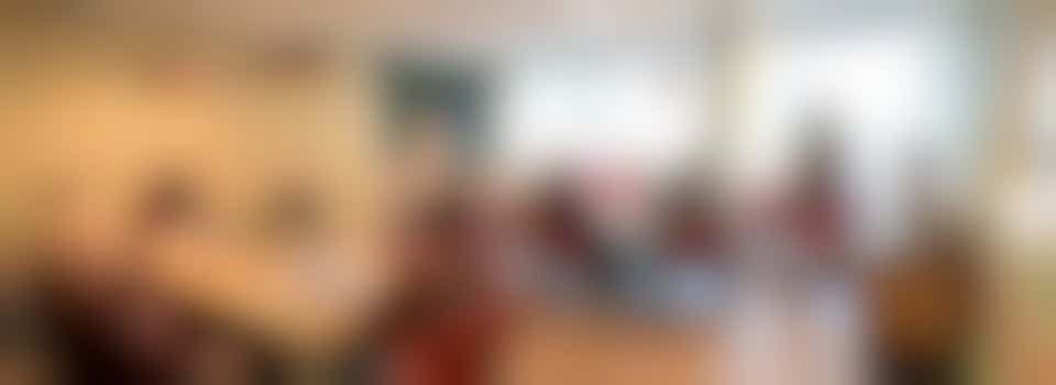 Gastvrouw/-heer Huiskamer