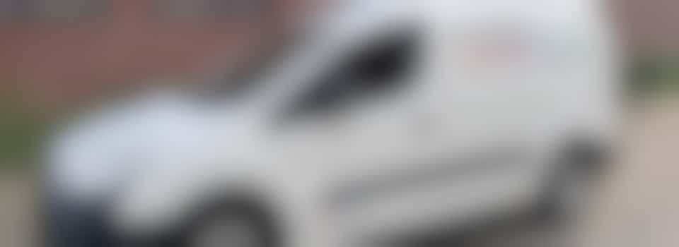 Vrijwillige chauffeur of bijrijder maaltijdservice