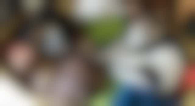 gezocht een vrijwilliger die af en toe twee kleine hondjes wil uitlaten.