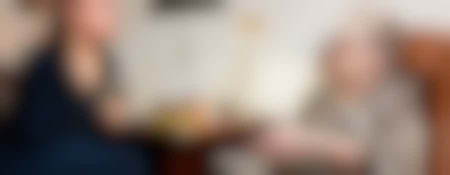 Expats as 'good neighbours'