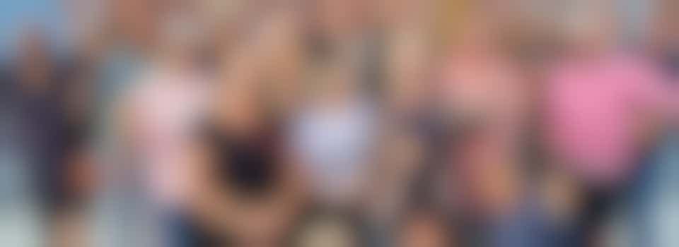 Musical talent is looking for host / wife