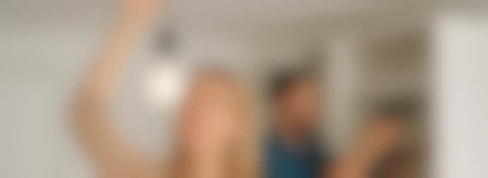 Handige Harry/Henriette gezocht voor lampen ophangen & kasten monteren